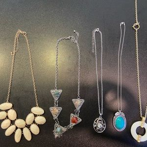 Necklace lot